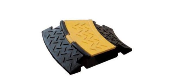 Hoek 30° rubber 245x45mm/2kan.(25x30mm) 3 tons per wiel vue 1