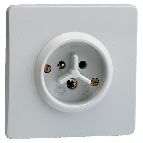 Socket 16A 2 poles + E wiring accessories vue 1