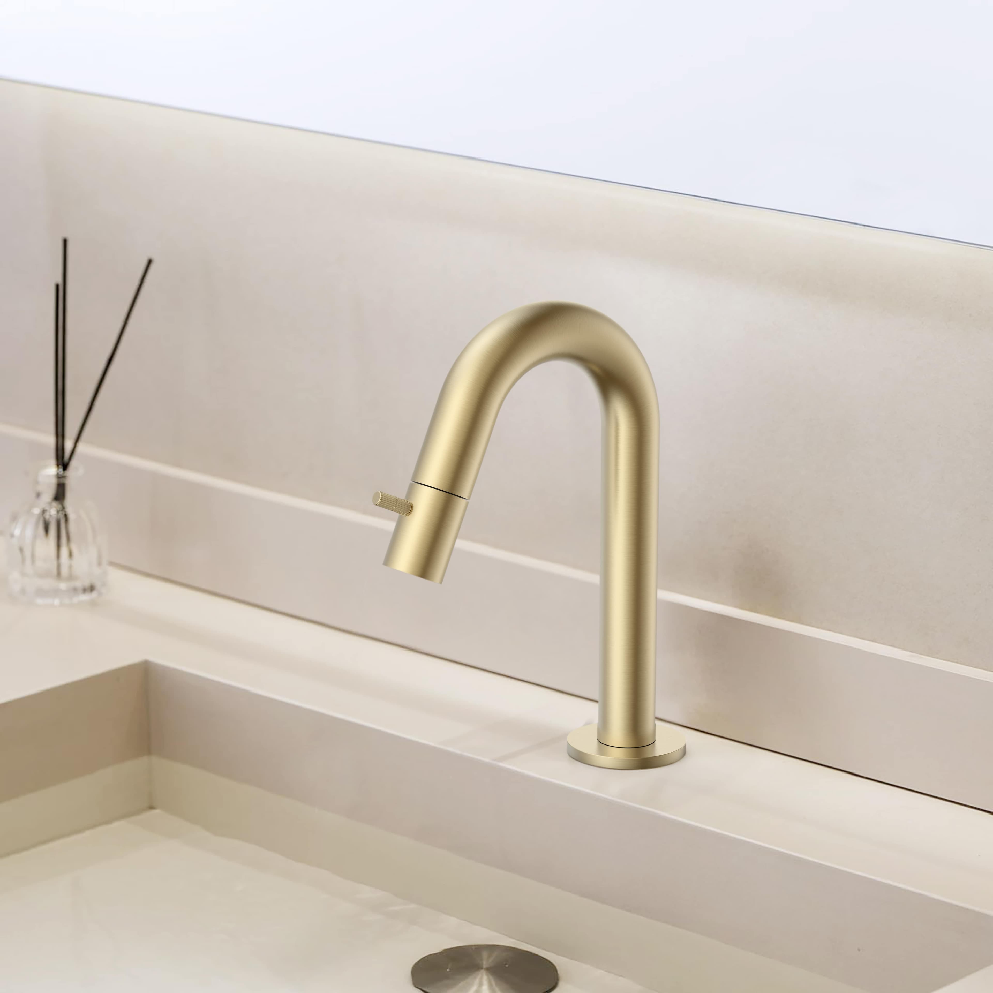 Stria robinet eau froide – bec courbé – sans bonde – Or brossé (pvd)