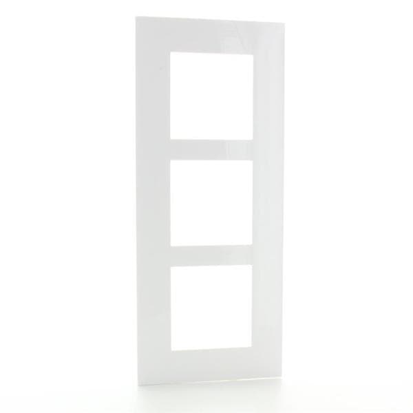 Valena plaque 3 postes vertical entraxe 57mm Blanc