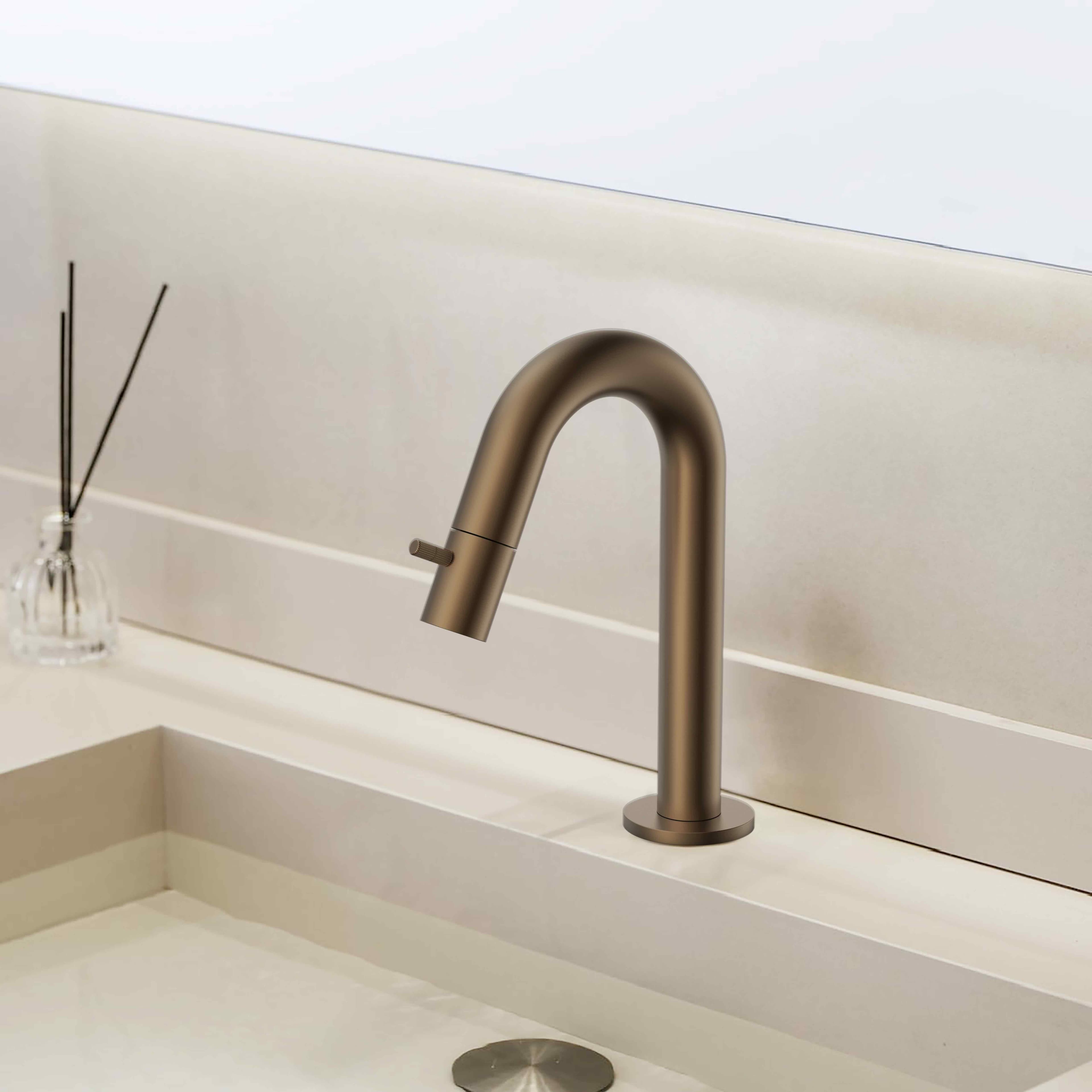 Stria robinet eau froide – bec courbé – sans bonde – Brun bronzé (pvd)