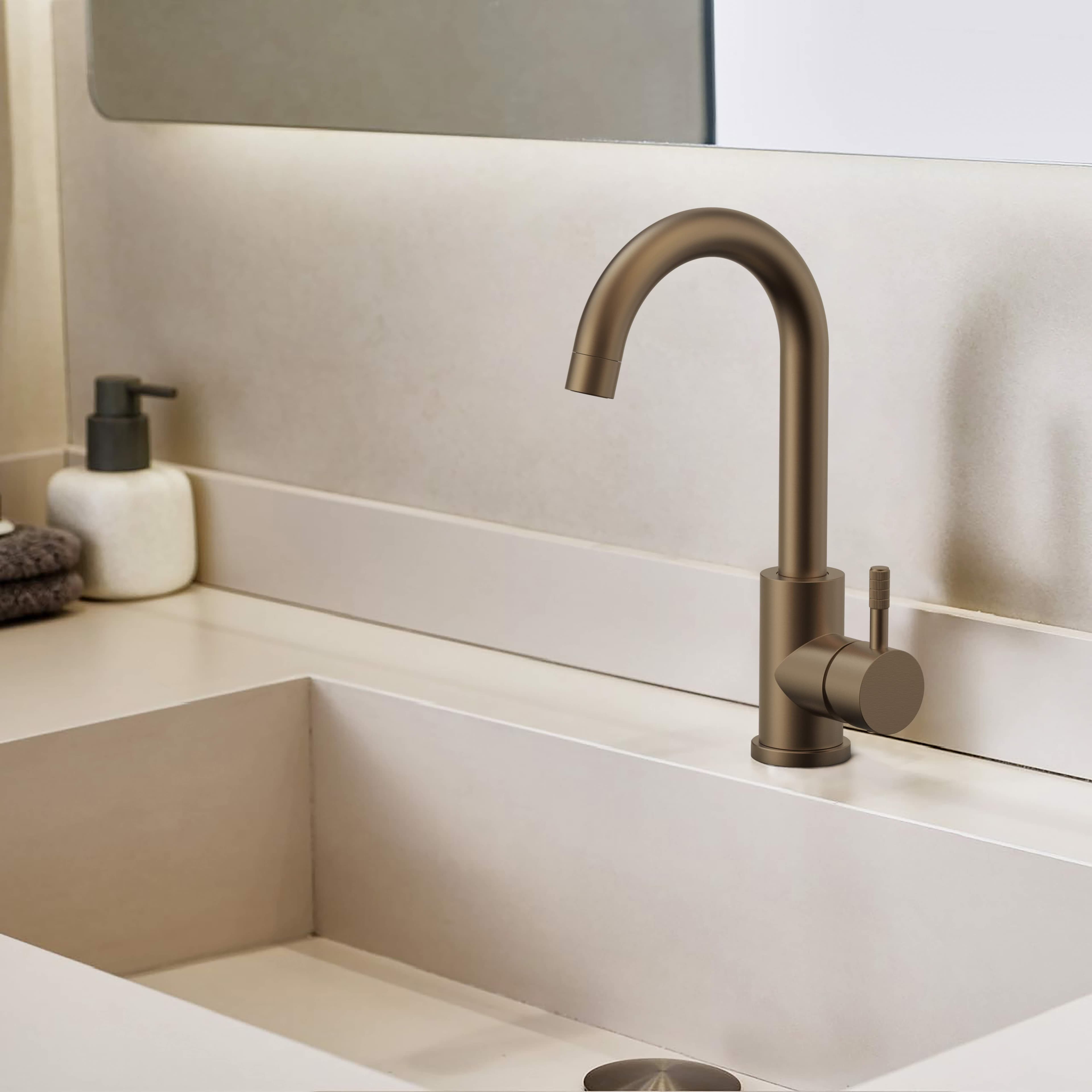 Stria mitigeur lavabo – bec courbé – mobile – démarrage à froid – Poignée avec structure striée raffinée – sans bonde – Brun bronzé (pvd)