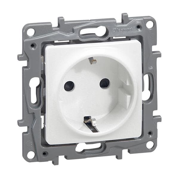 Niloé prise 2 pôles + T schuko 16A bornes automatiques Blanc à griffes