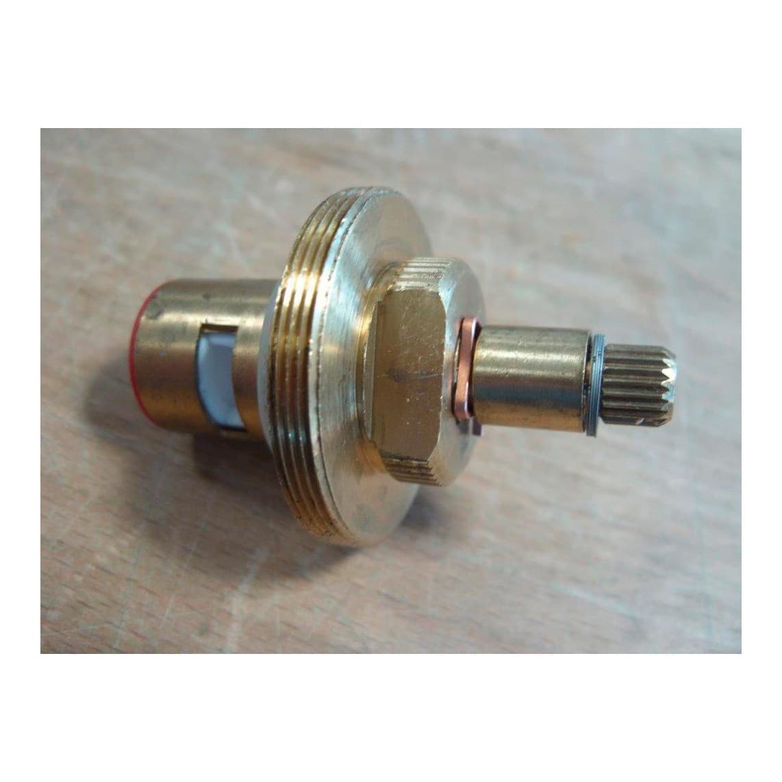 02016 Tête de valve en céramique, pour 52425