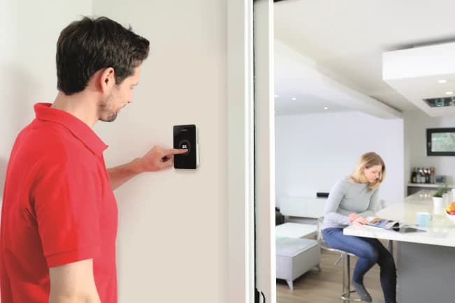 FIXATION MURALE POUR DISTRIBUTEUR CIRCUIT CC POUR 1 CIRCUIT BOSCH