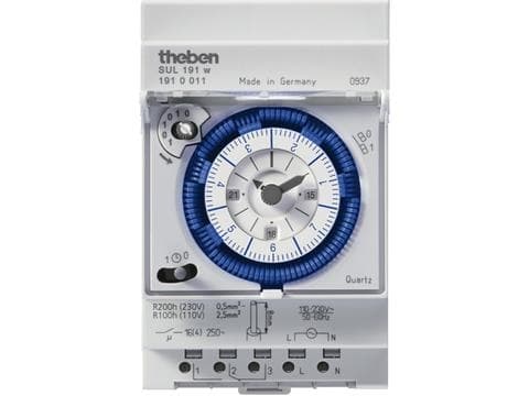Horloge 7 jours avec réserve de marche 110 - 23 0V 50 - 60Hz 1CO 16A