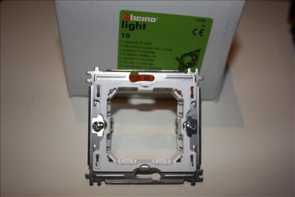 Support 2 modules light