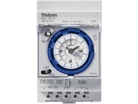 Horloge 7 jours avec réserve de marche 110 - 23 0V 50 - 60Hz 1CO 16A