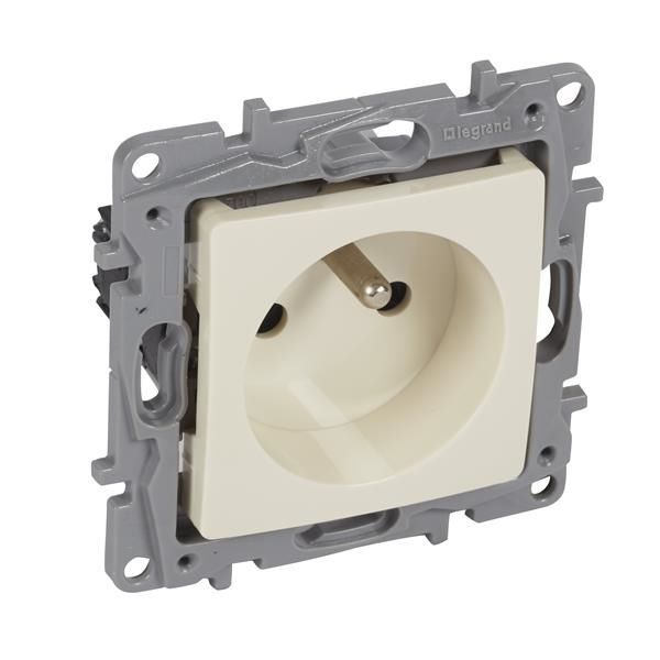 Niloé prise 2 pôles + T 16A bornes automatiques Crème à griffes