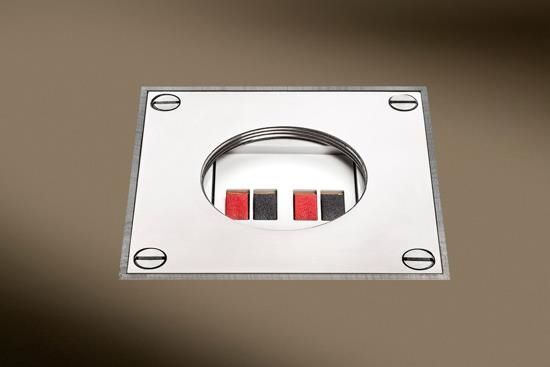 Prise de sol IP64 - 1 x haut-parleur