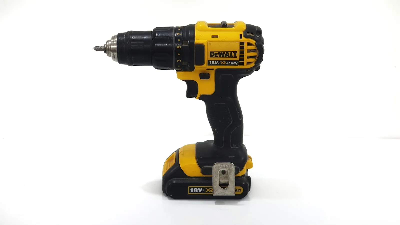 Bosch Pro vs Makita vs Milwaukee : quel 18V choisir ?